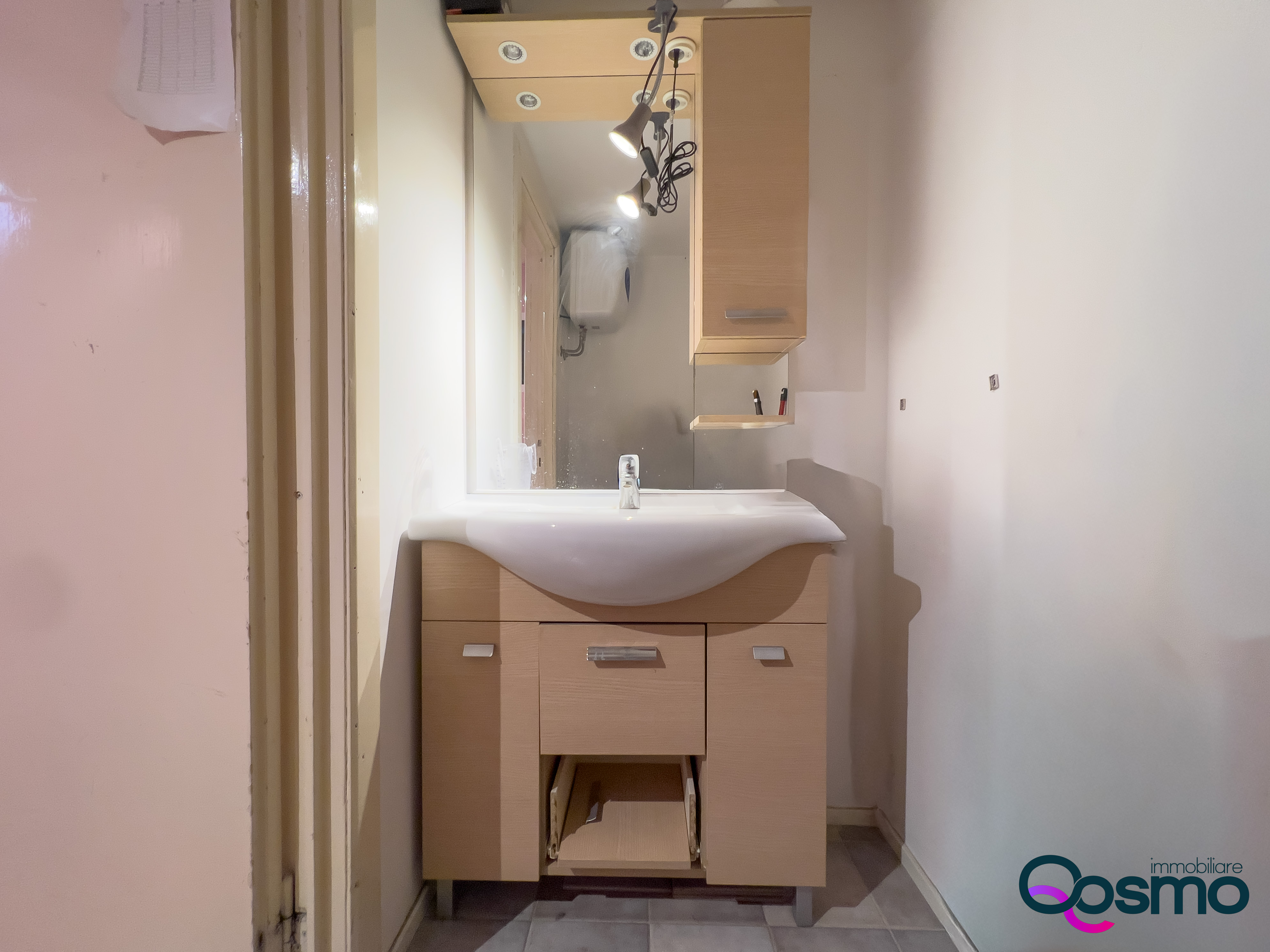 Negozi - Locali commerciali Via Luigi Sacco 5, Milano