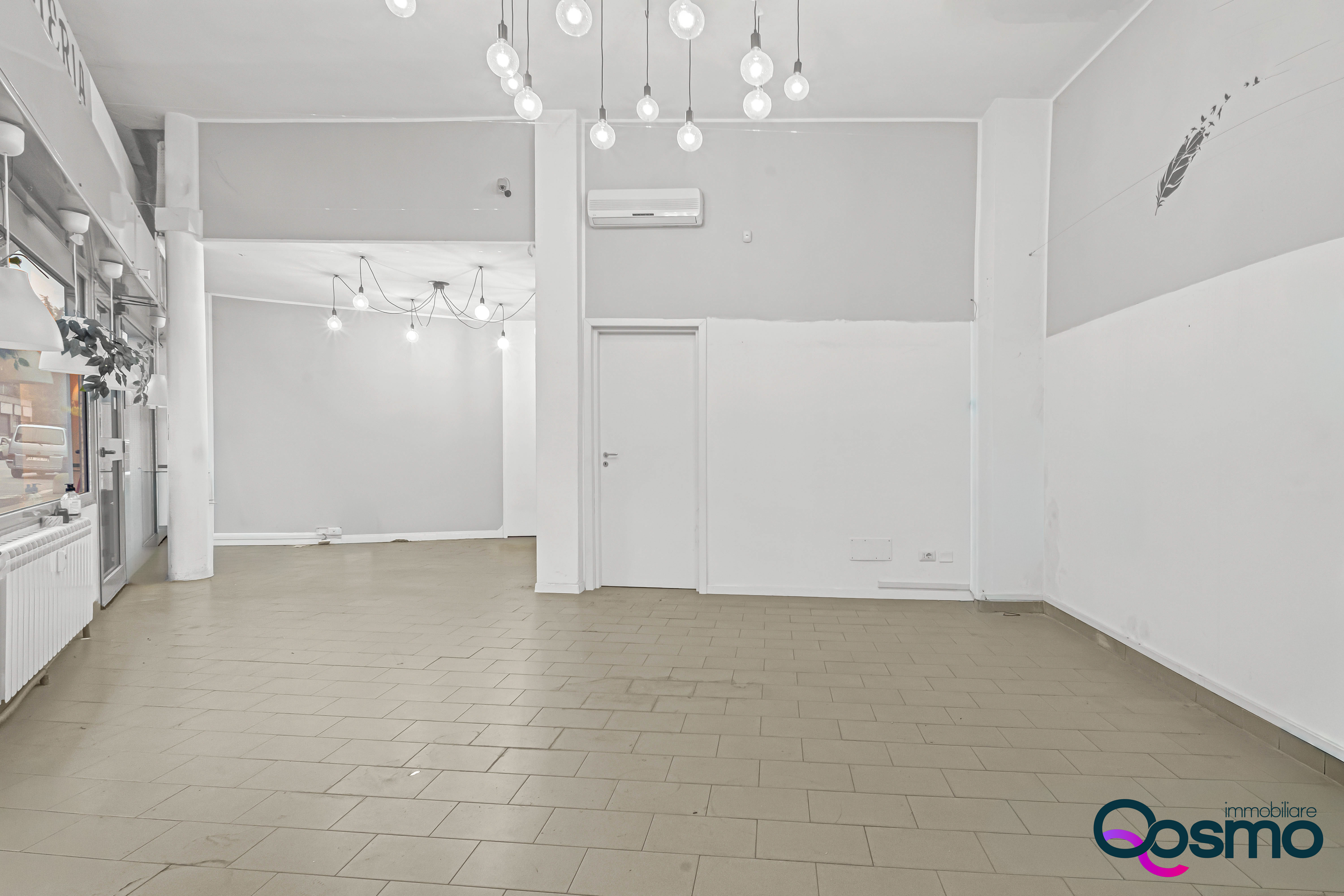 Negozi - Locali commerciali Viale Caterina da Forlì 40, Milano