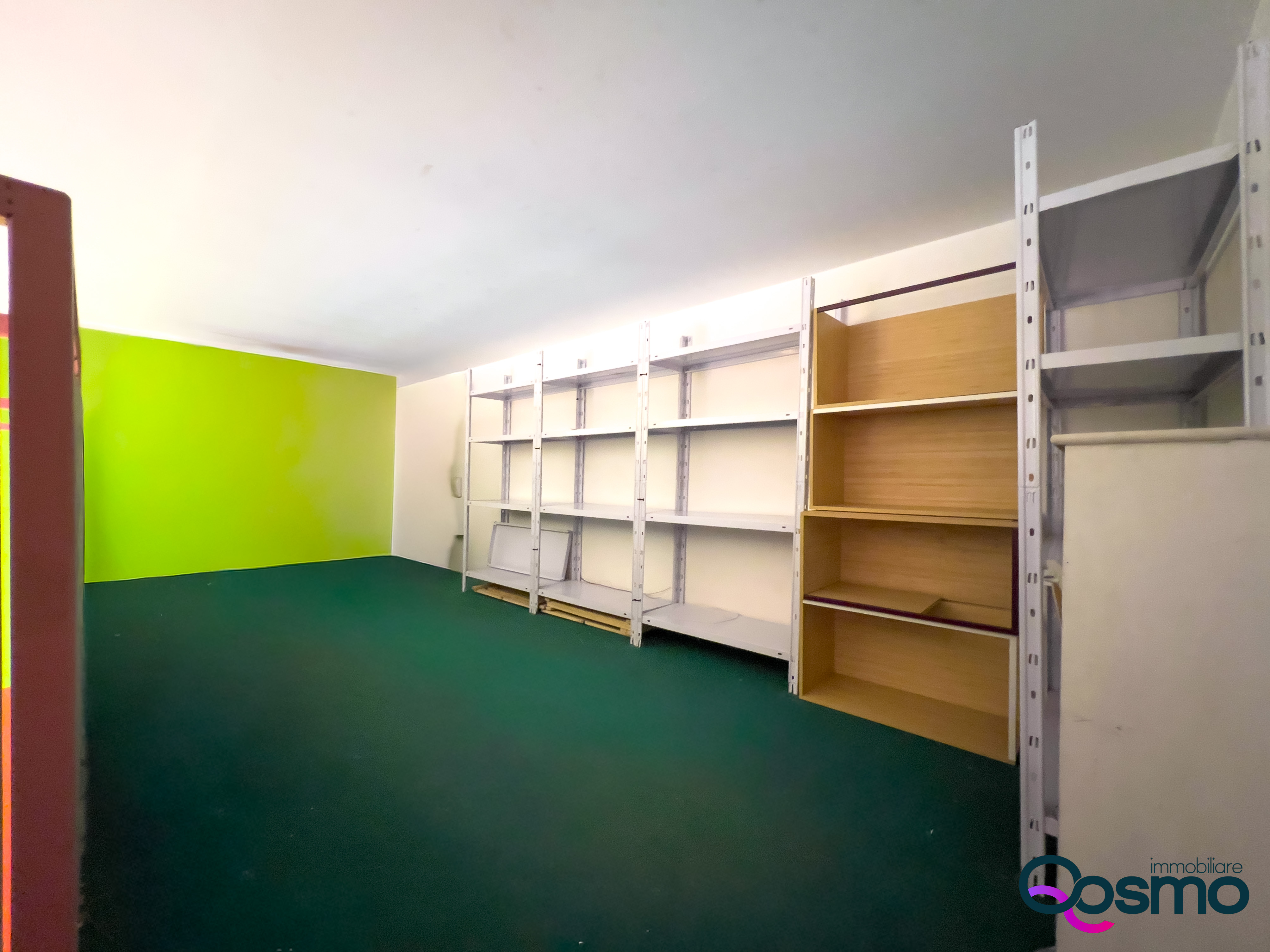 Negozi - Locali commerciali Via Luigi Sacco 5, Milano