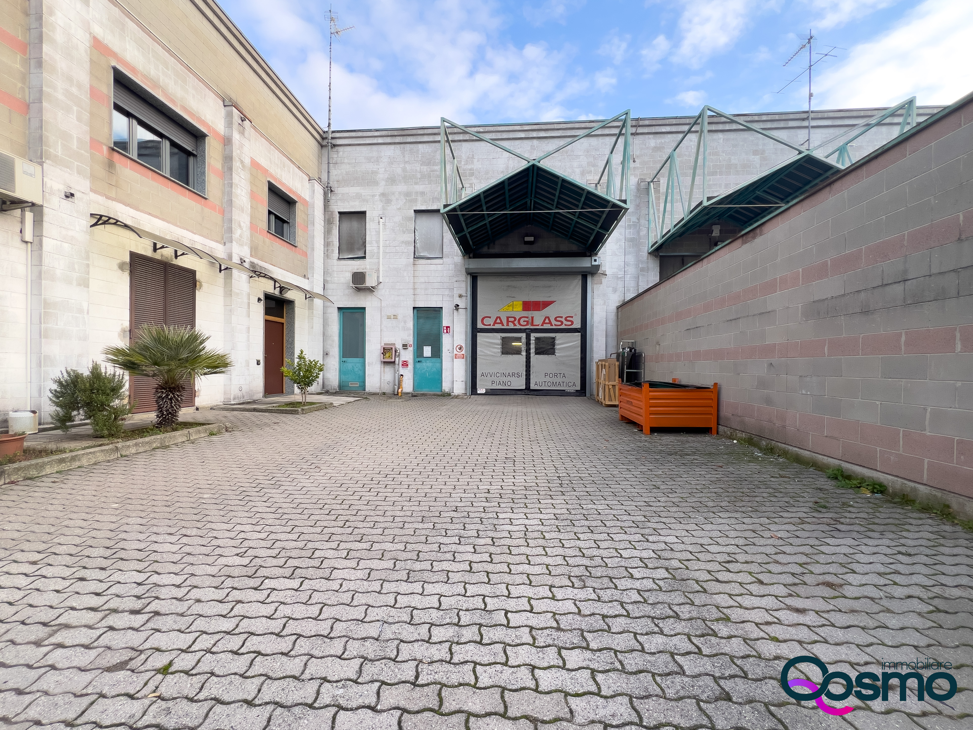 Stabile o palazzo Via P. Togliatti 1, Corsico