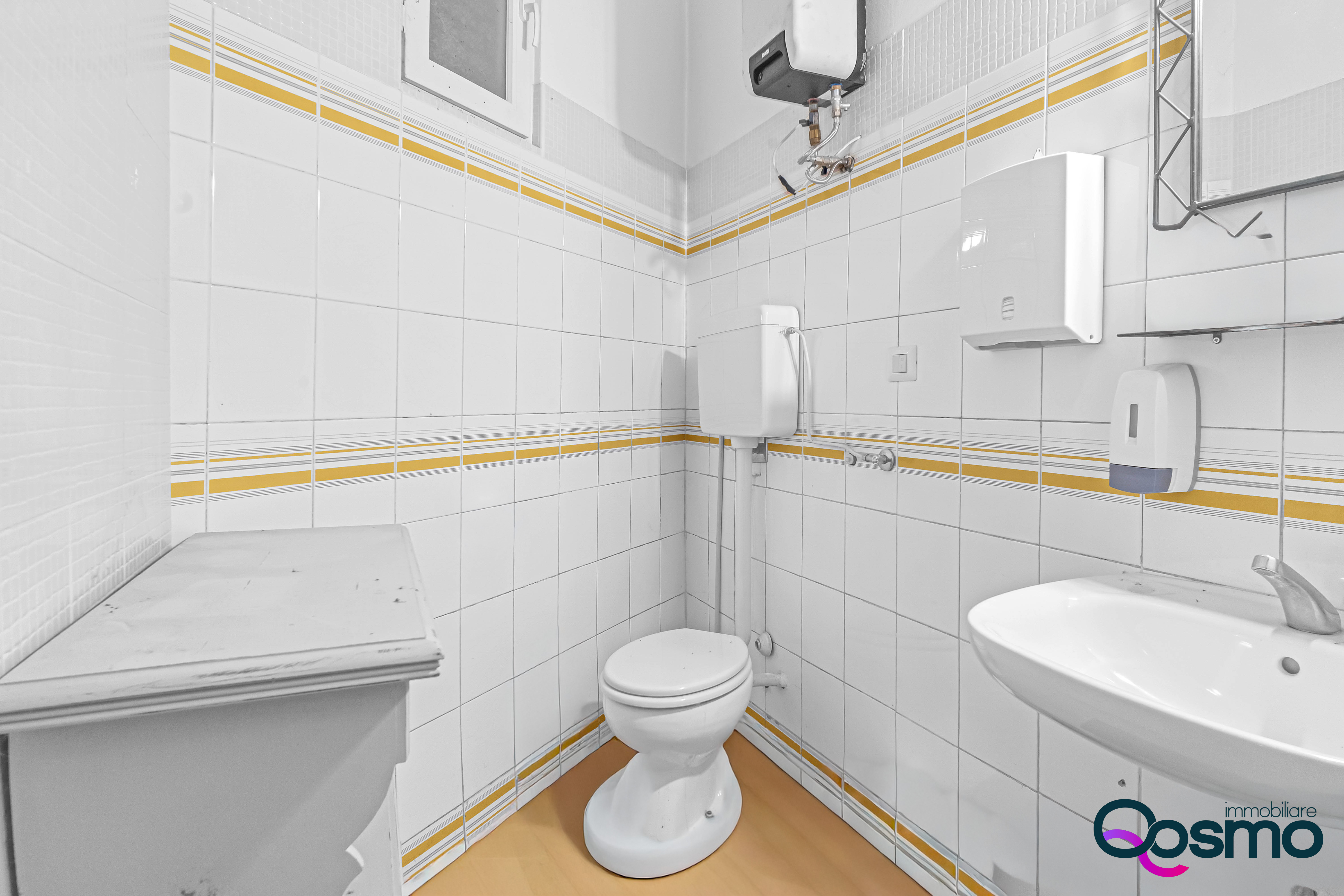 Negozi - Locali commerciali Viale Caterina da Forlì 40, Milano