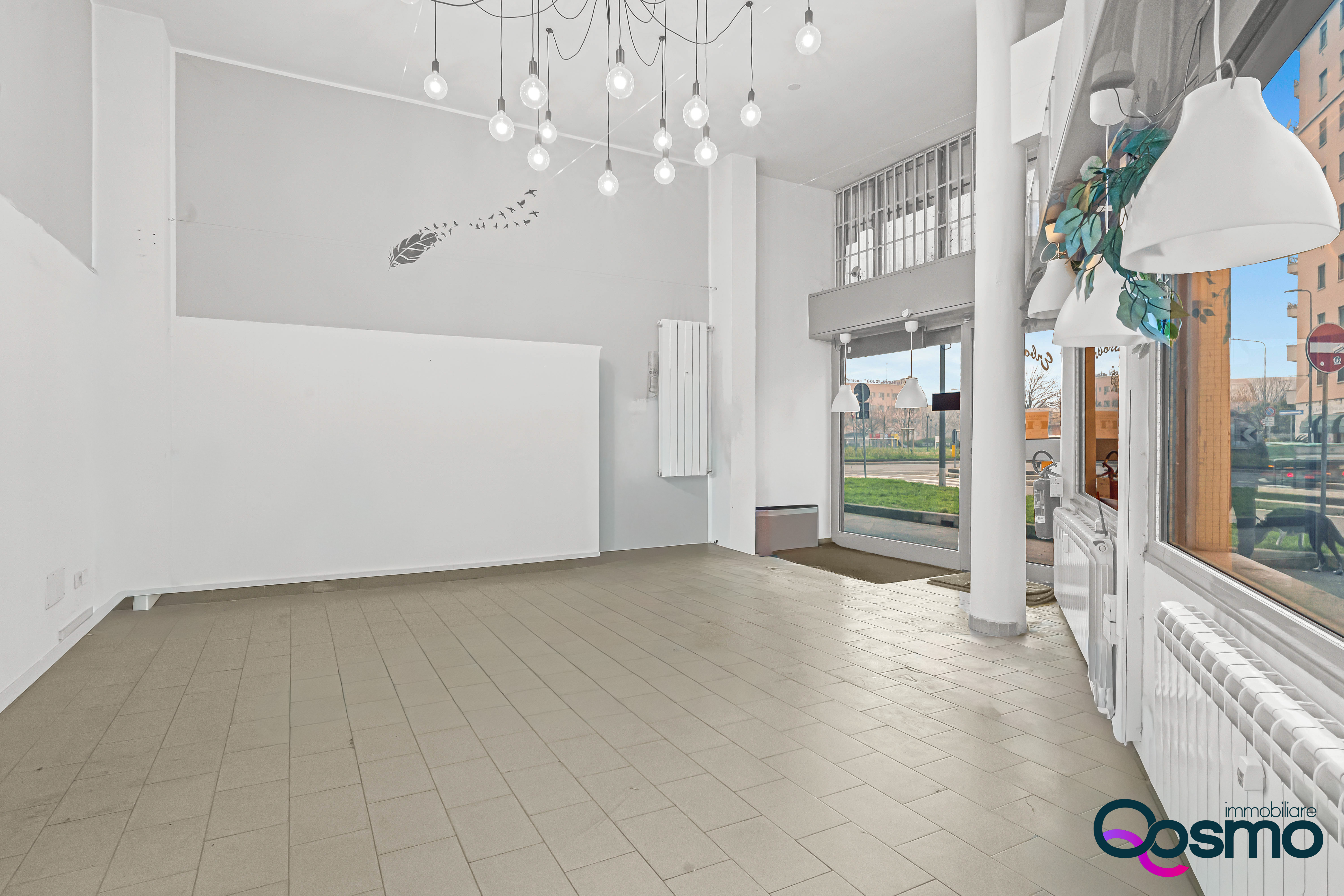 Negozi - Locali commerciali Viale Caterina da Forlì 40, Milano