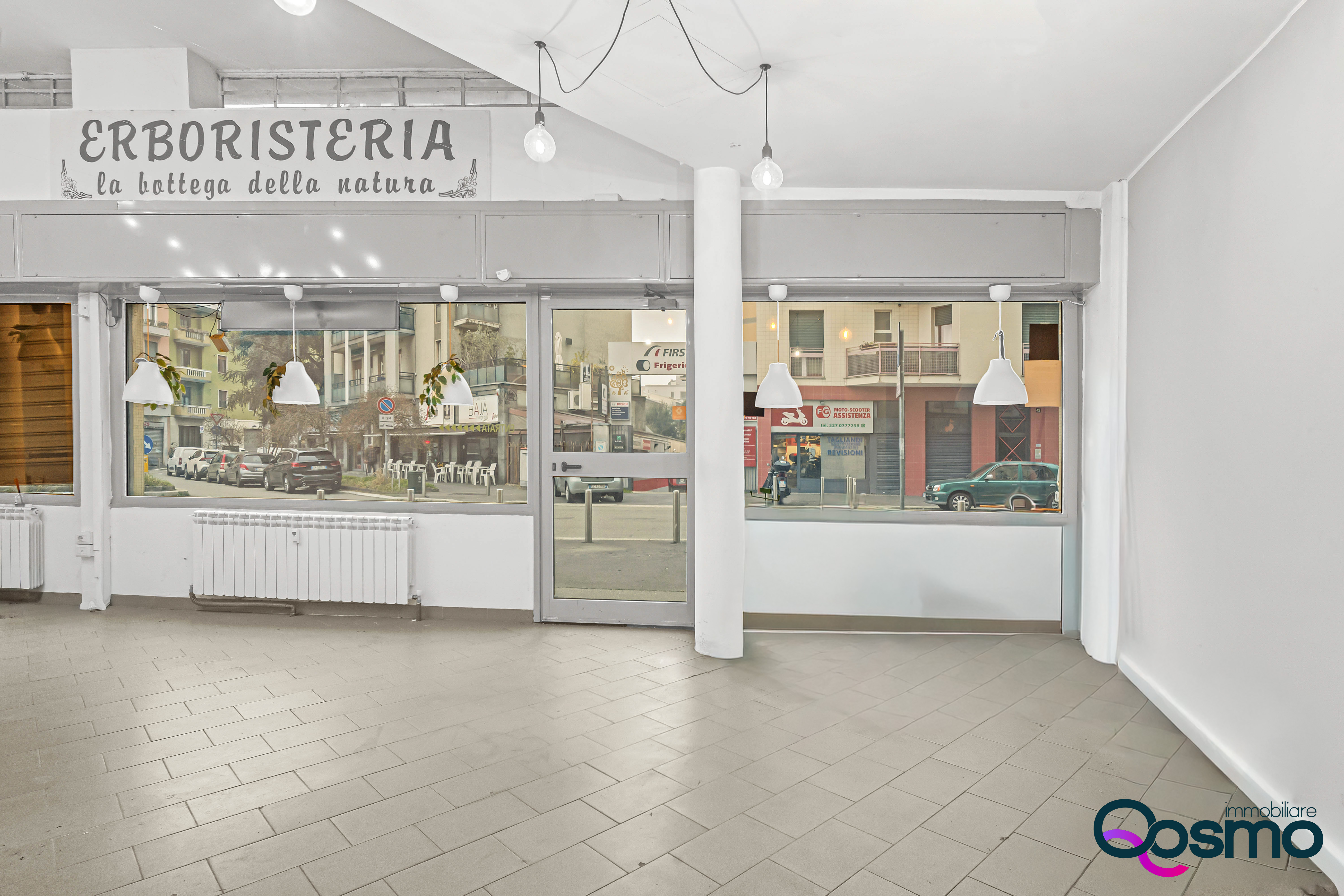 Negozi - Locali commerciali Viale Caterina da Forlì 40, Milano